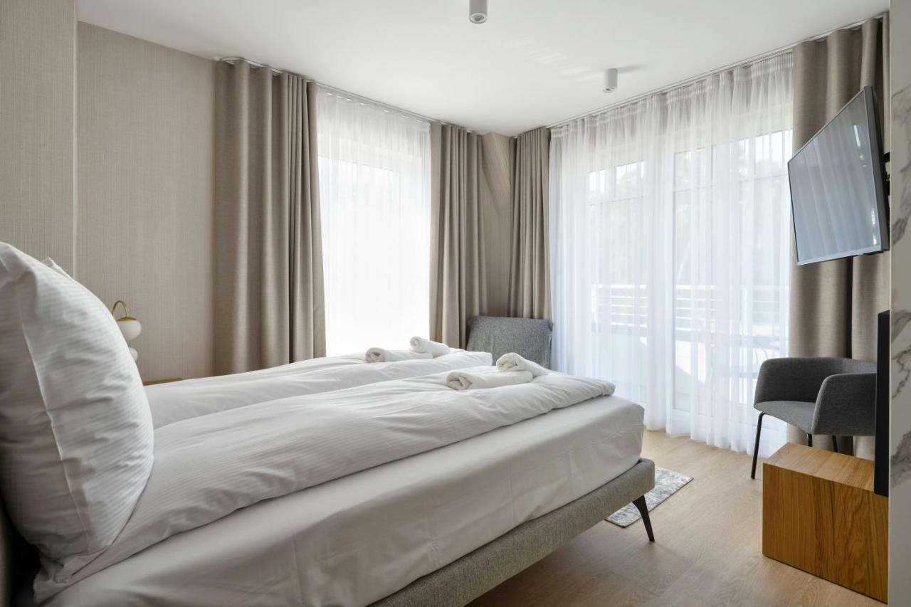 Flamingo Residence Apart Hotel Dziwnow Exterior photo